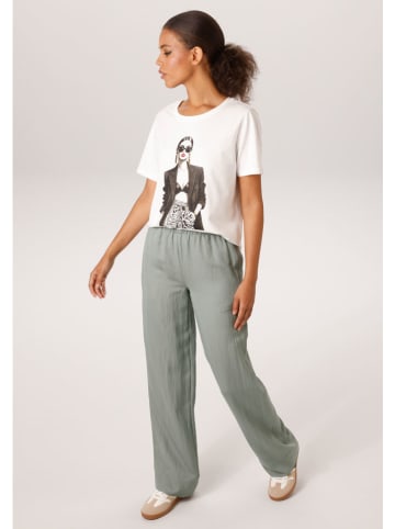 Hose in Grau
