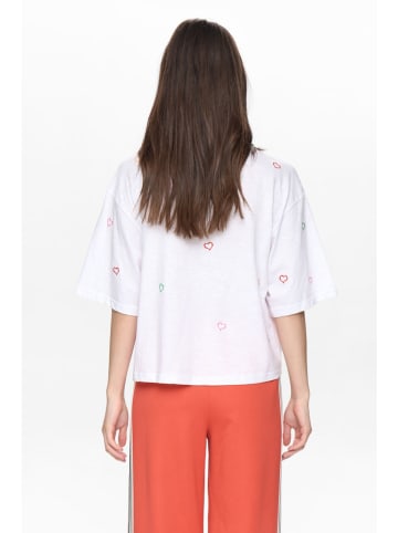 Shirt wit