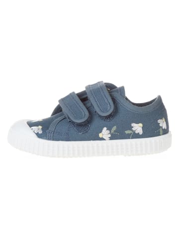 Sneakers in Blau
