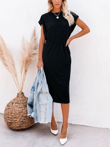 Kleid in Schwarz