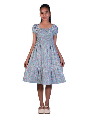 Kleid in Hellblau
