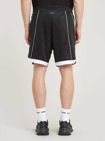 Shorts in Schwarz