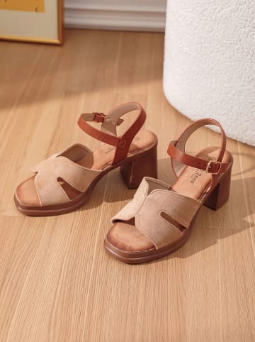 Sandaletten in Hellbraun/ Khaki
