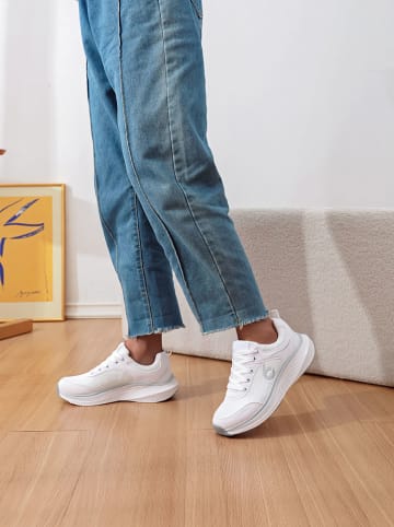 Sneakersy w kolorze białym