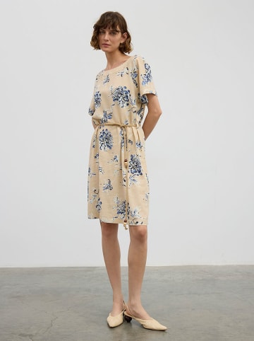 Kleid in Beige