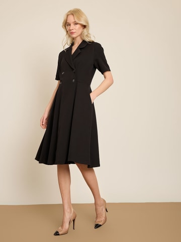 Kleid in Schwarz