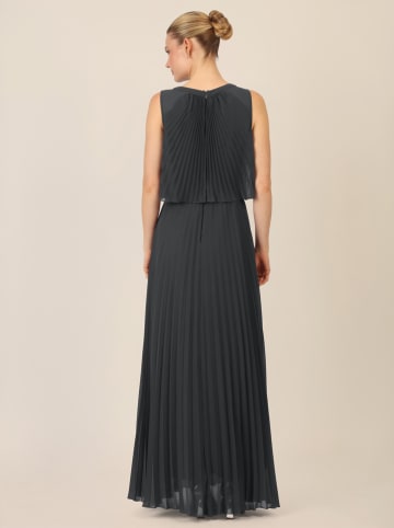 Plisseekleid in Schwarz