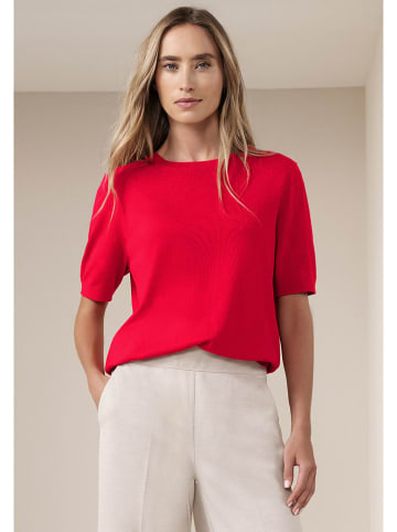 Sweter w kolorze czerwonym