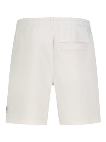 Shorts in Weiß
