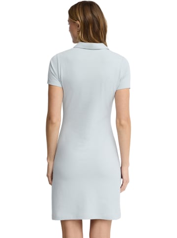 Kleid in Hellblau