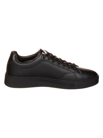 Sneakers in Schwarz