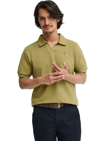 Poloshirt in Oliv