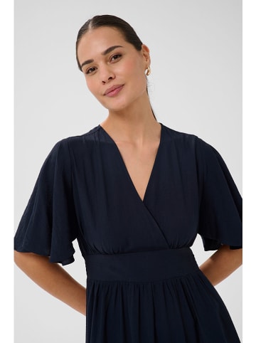 Kleid in Dunkelblau