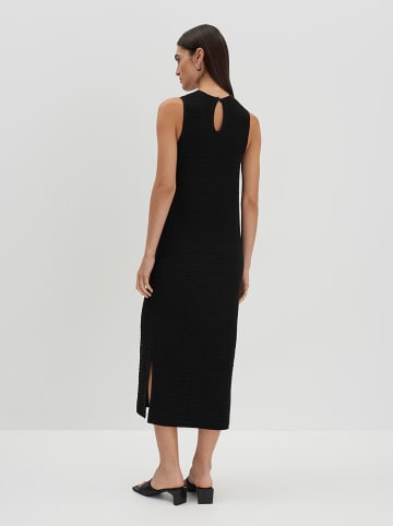 Kleid in Schwarz