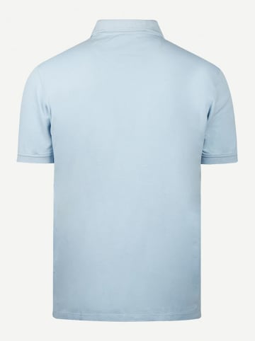 Poloshirt in Hellblau