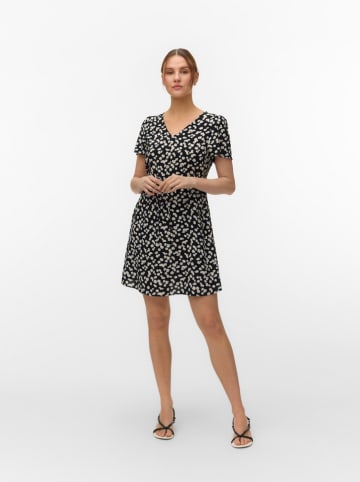 Kleid in Schwarz/ Weiß