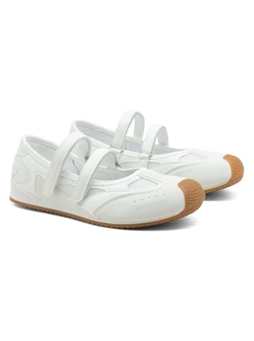 Ballerina's wit