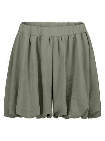 Shorts in Khaki