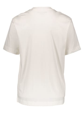 Shirt wit