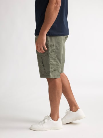 Cargoshorts in Khaki