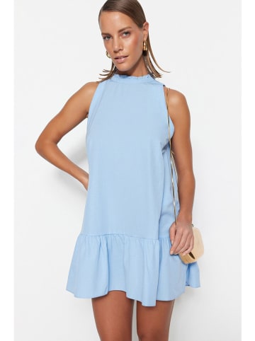 Kleid in Hellblau
