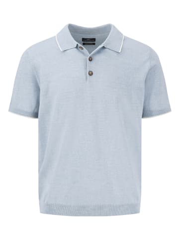 Poloshirt in Hellblau