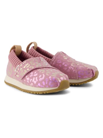 Slippersy w kolorze jasnoróżowym