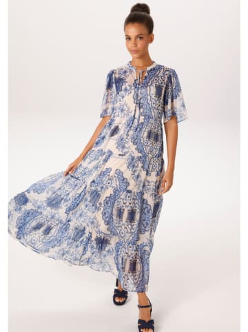 Kleid in Blau/ Weiß