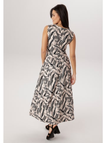 Kleid in Sand/ Schwarz