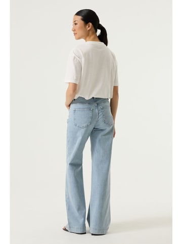 Shirt wit