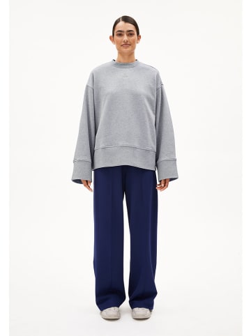 Sweatshirt "Anwaa" in Hellgrau