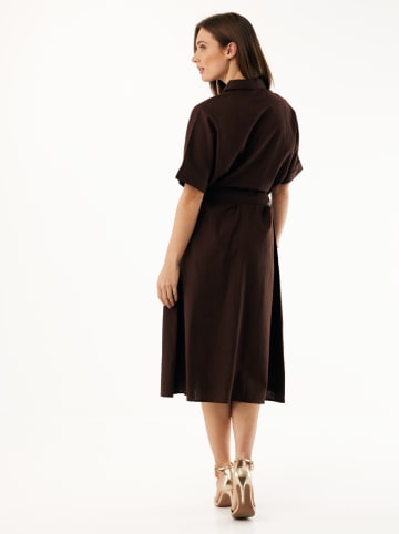Kleid in Braun