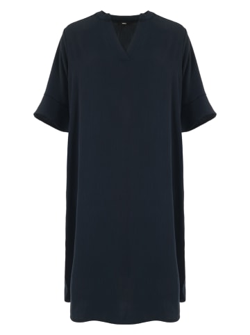 Kleid in Dunkelblau