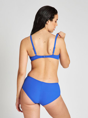 Bikini w kolorze niebieskim
