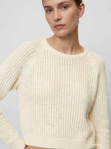 Sweter w kolorze beżowym