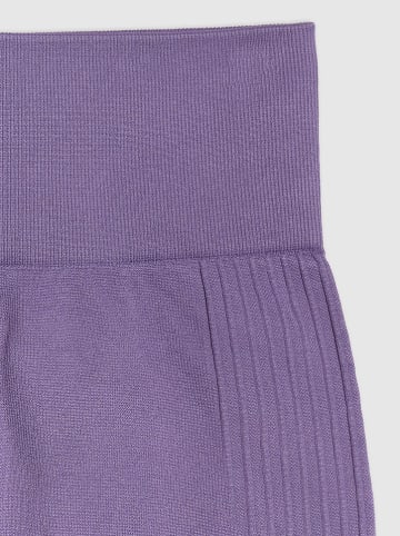 Trainingsshorts in Lila