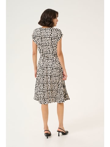 Kleid in Beige