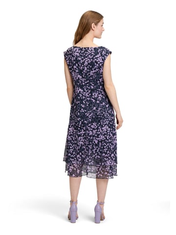 Kleid in Dunkelblau/ Lila