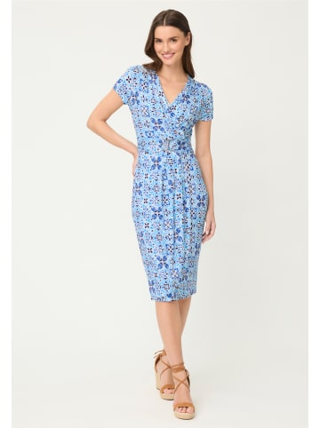 Kleid in Hellblau