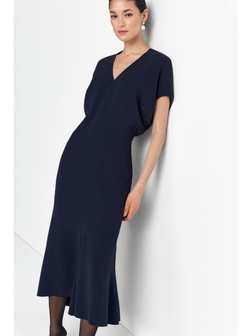 Kleid in Dunkelblau