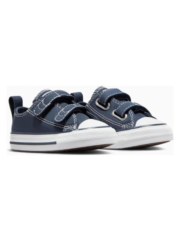 Sneakersy "Chuck Taylor All Star 2V" w kolorze granatowym