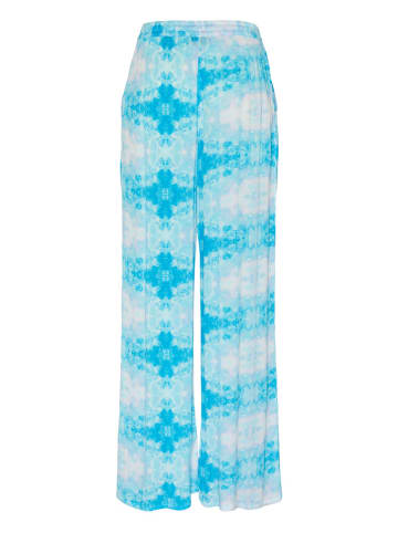 Hose in Hellblau