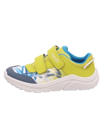 Sneakers in Gelb