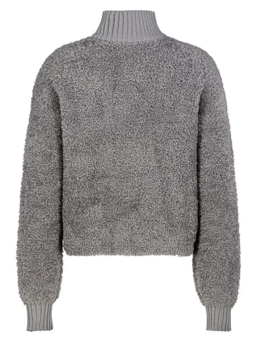 Pullover in Grau