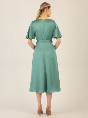 Kleid in Grün