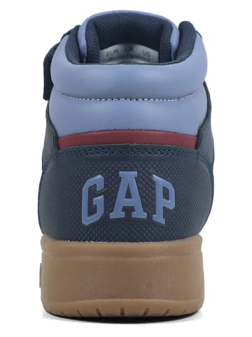 Sneakers in Dunkelblau