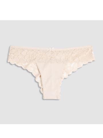 trings in Creme