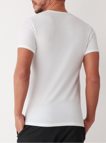 Shirt wit