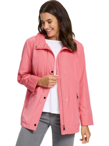 Tusssenjas roze