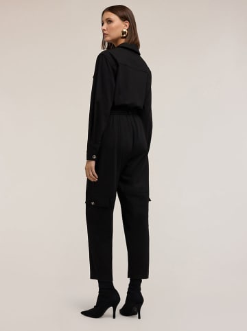 Jumpsuit in Schwarz